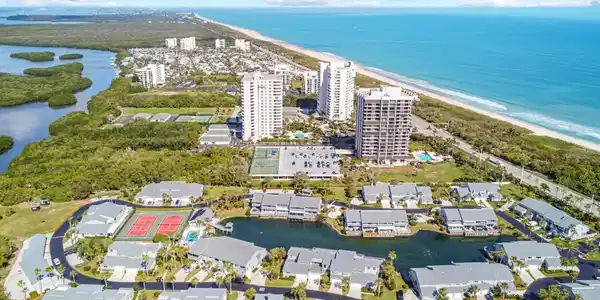 4949 N Highway A1a