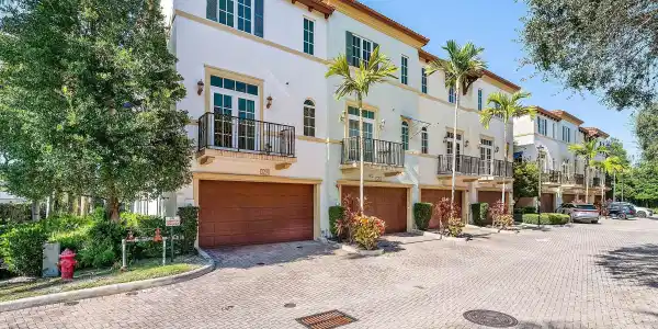 Image 3: 002-3281EstanciaWay-BoyntonBeach-FL-3343