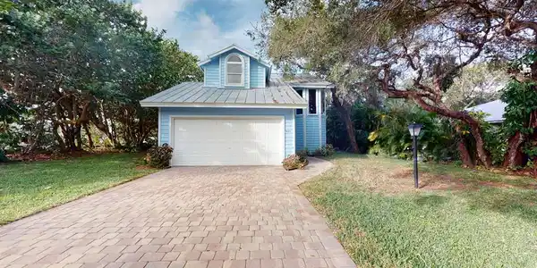 901 Tropic Drive