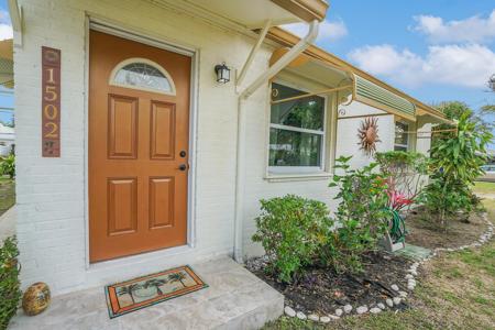 1502 N Ocean Breeze N