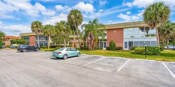 28 Vista Gardens Trail