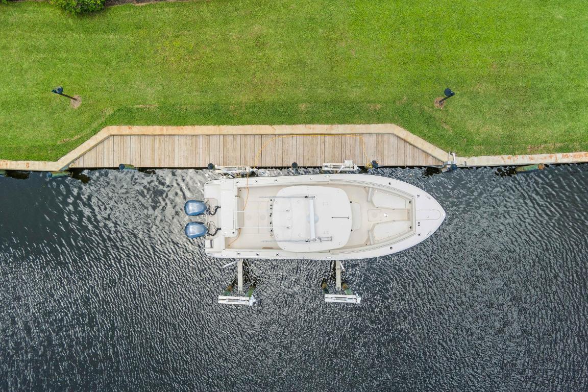 Image 2: Overhead Pic of Boat Dock