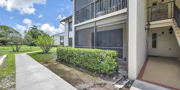 1485 SW Silver Pine Way