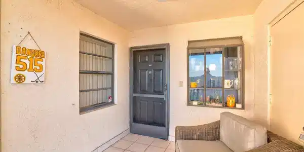 Image 4: 4