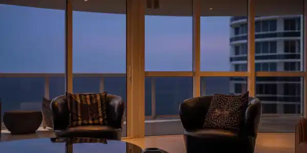 Image 2: Living Room 3