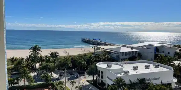 305 N Pompano Beach Blvd