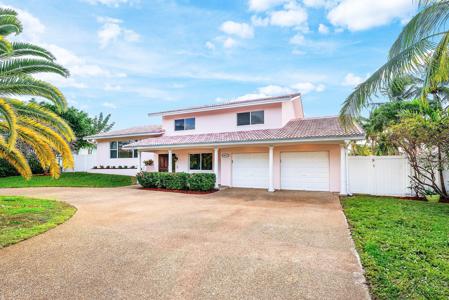 2872 NE 29th Street