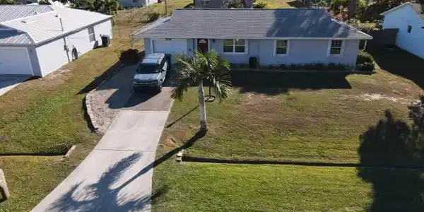 226 SW Aubudon Avenue