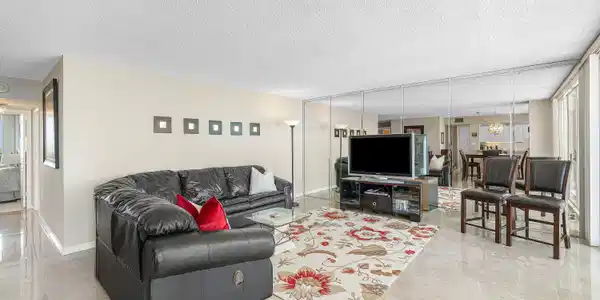 Image 4: 003-2000SouthOceanBoulevard-8D-BocaRaton