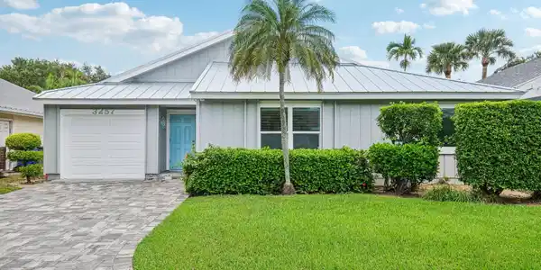 3257 NE Catamaran Terrace