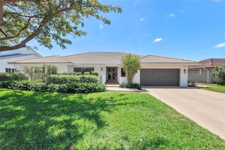 2500 NE 46th St