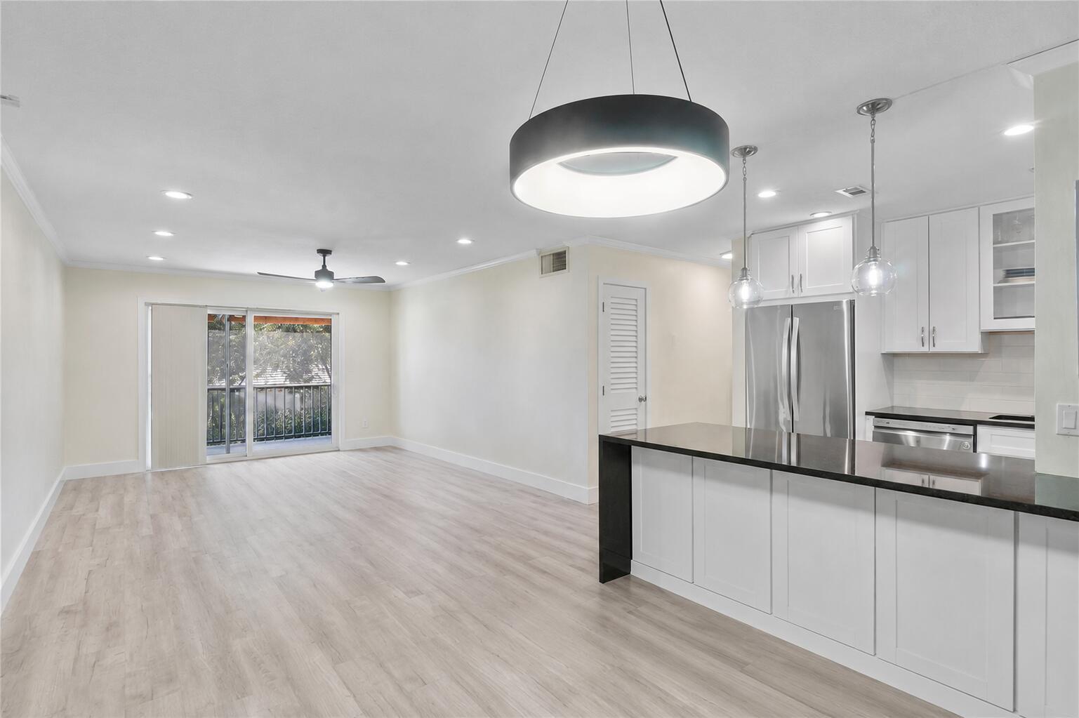 Image 1: Kitchen, dinning and living room