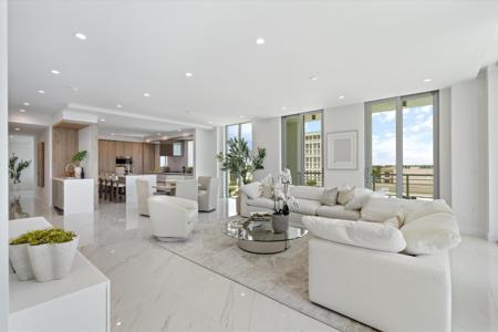 495 E Royal Palm Road