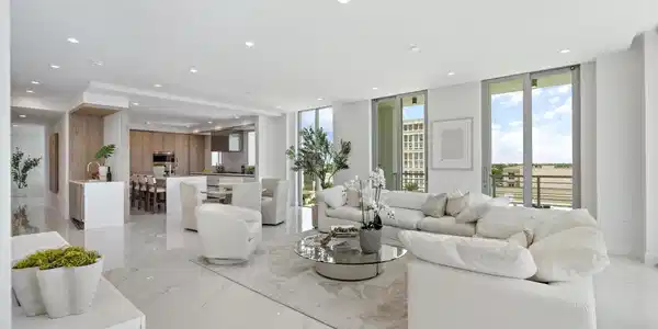 495 E Royal Palm Road