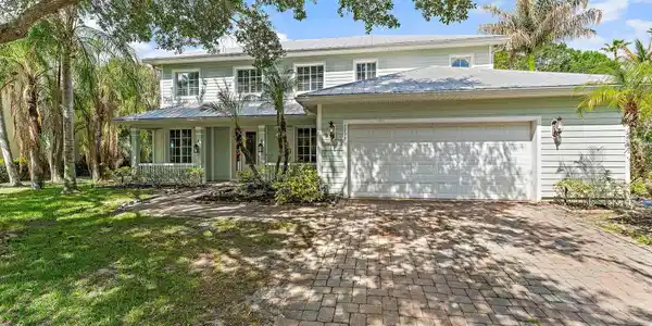 Image 3: 023-1138SWLighthouseDr-PalmCity-SMALL