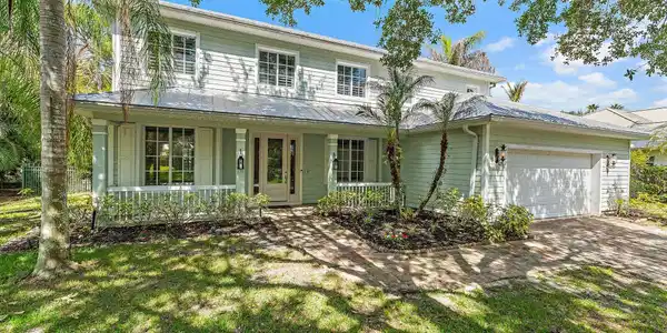 Image 4: 024-1138SWLighthouseDr-PalmCity-SMALL