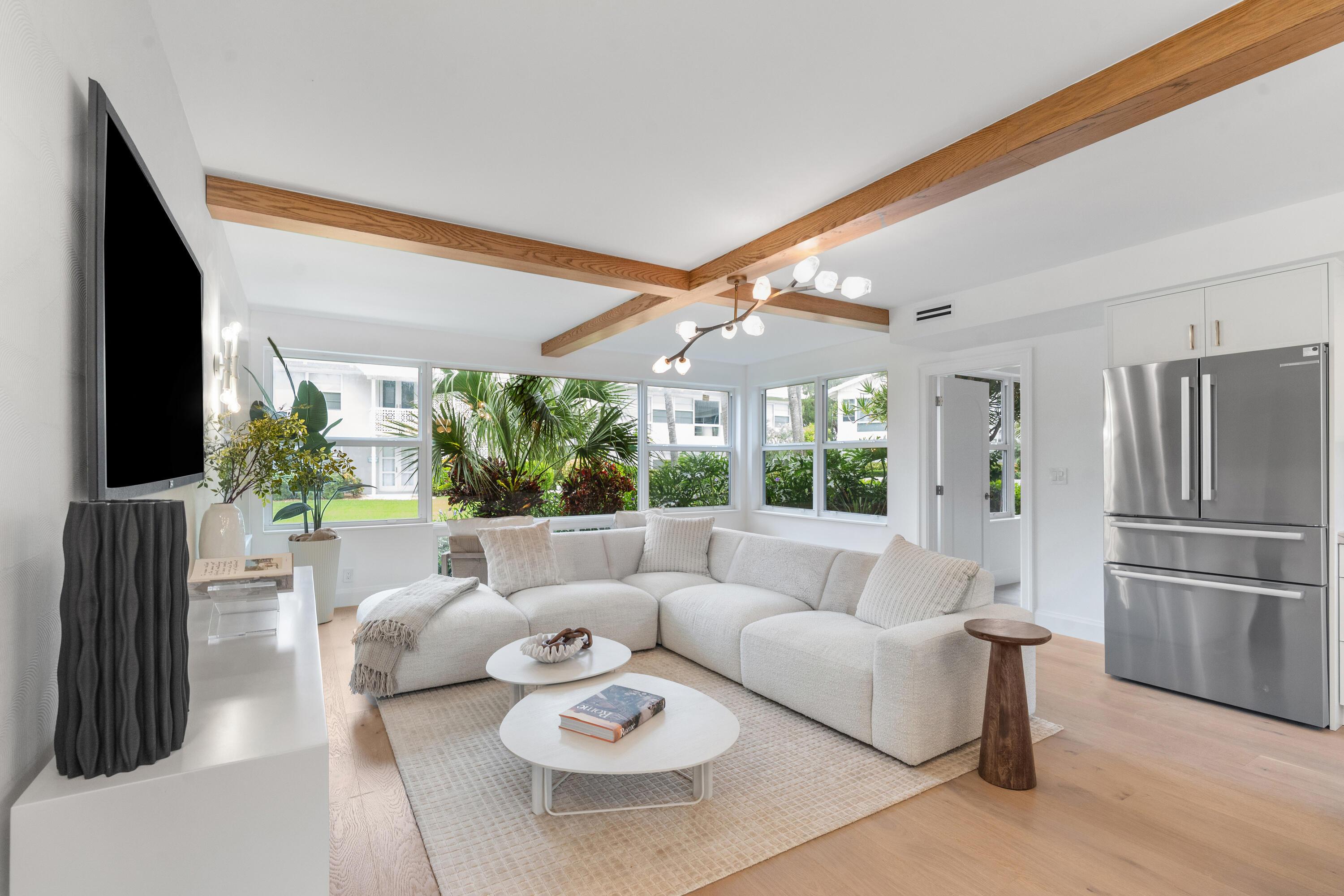 Image 2: Living Room