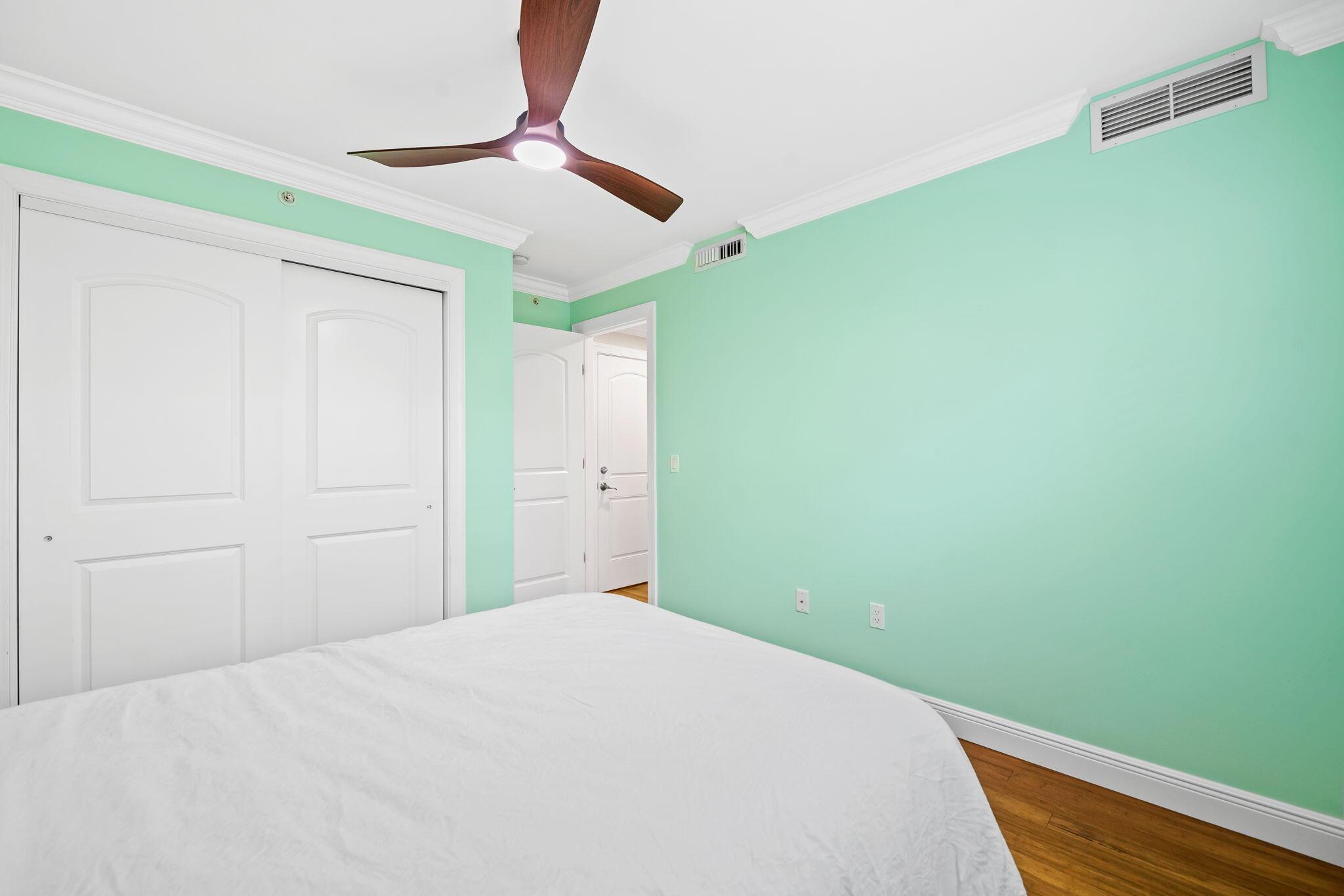 Image 3: 3-web-or-mls-DSC_9736