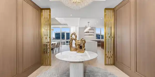 Image 2: Foyer
