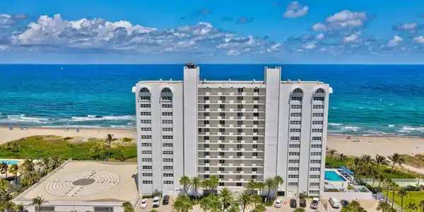 3000 S Ocean Boulevard