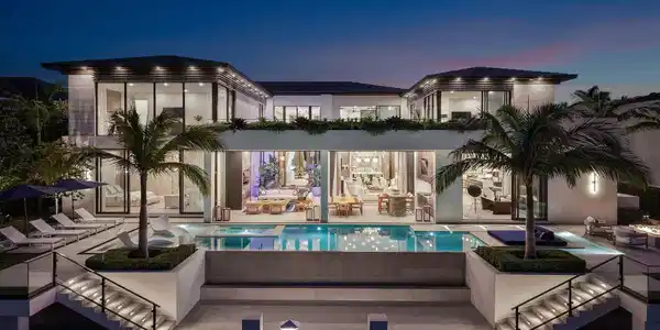 207 W Coconut Palm Road