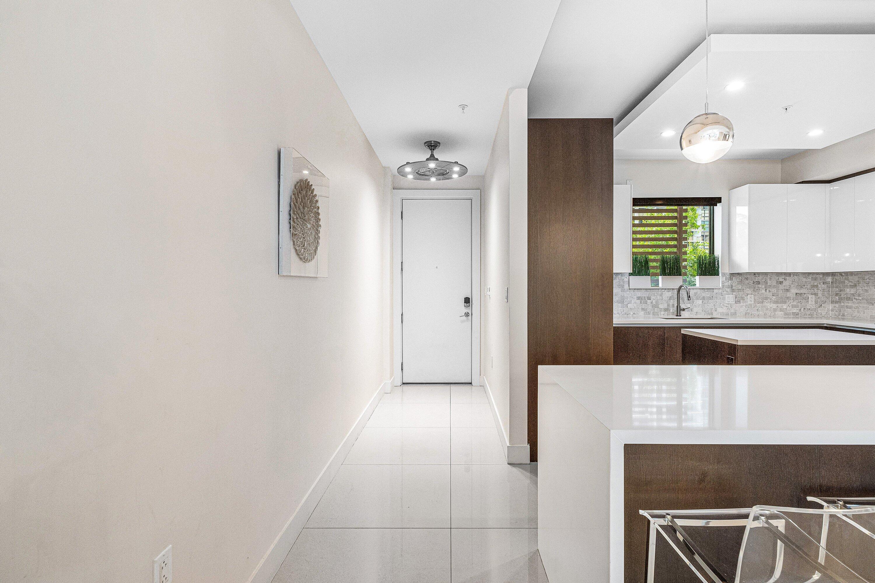 Image 4: Front Entrance Door to unit