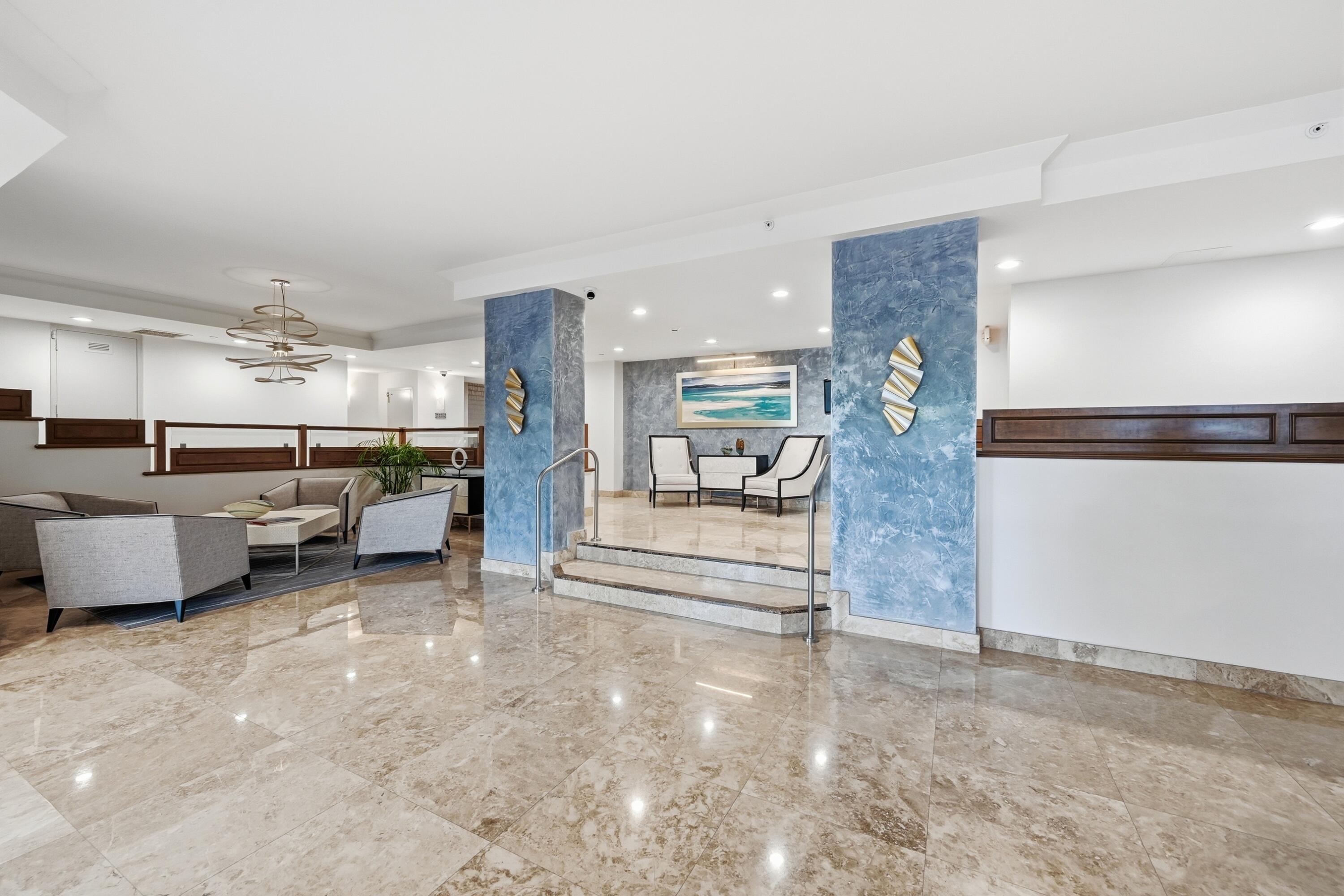 Image 3: 03_lobby