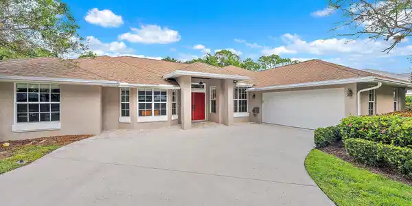 2111 SW Danforth Circle