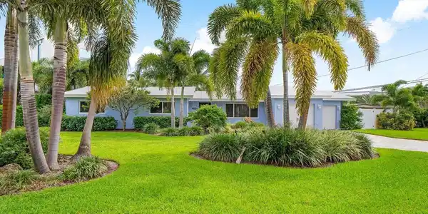 400 NE 5th Street