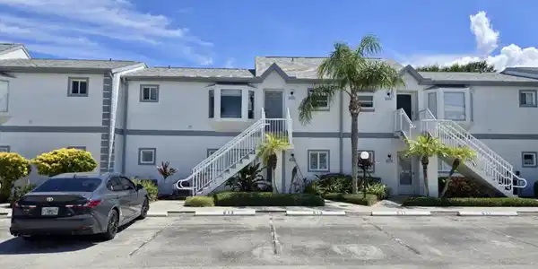 615 Ocean Park Lane