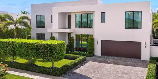 254 NE 4th Street
