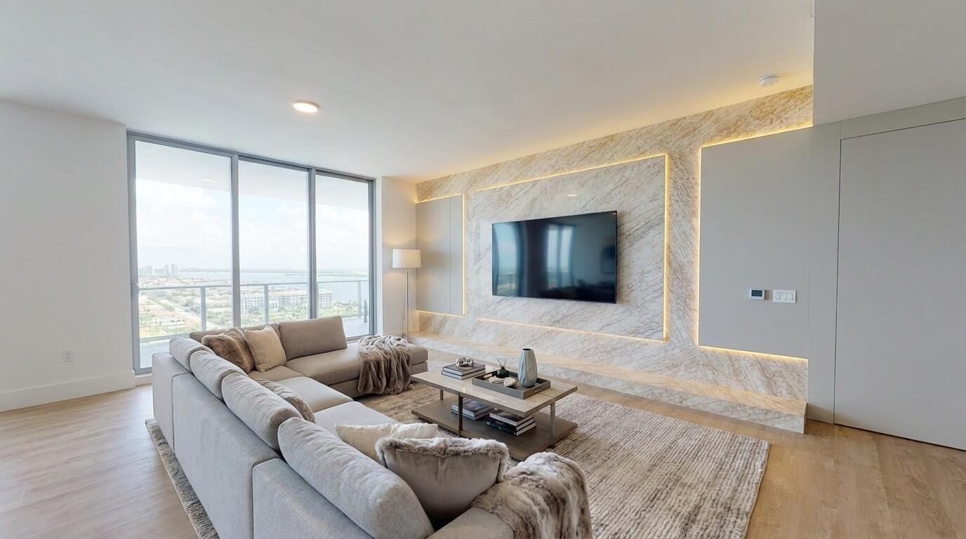 Image 2: Living room