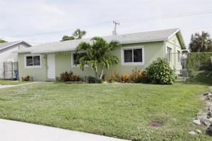 1620 NE 1st Street