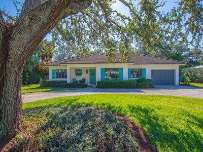 746 Iris Lane