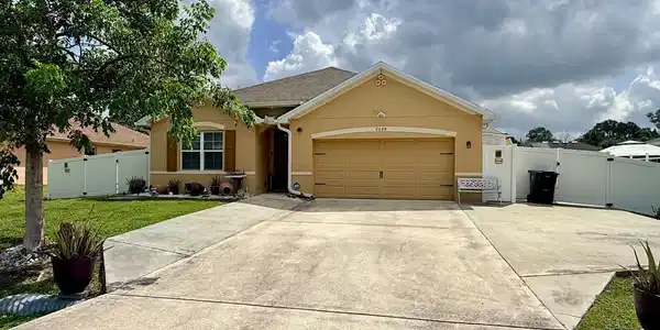 2369 SW Barber Lane