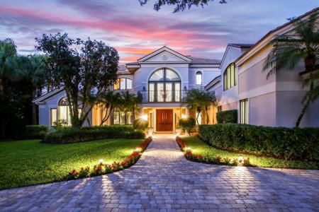 7341 SE Golfhouse Drive
