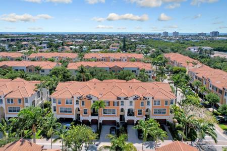 5530 NE Trieste Terrace