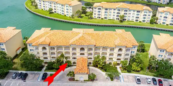 18 Harbour Isle Drive