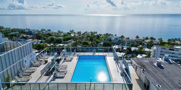 Image 3: Rooftop Pool Ocean View