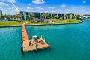 200 Intracoastal Place