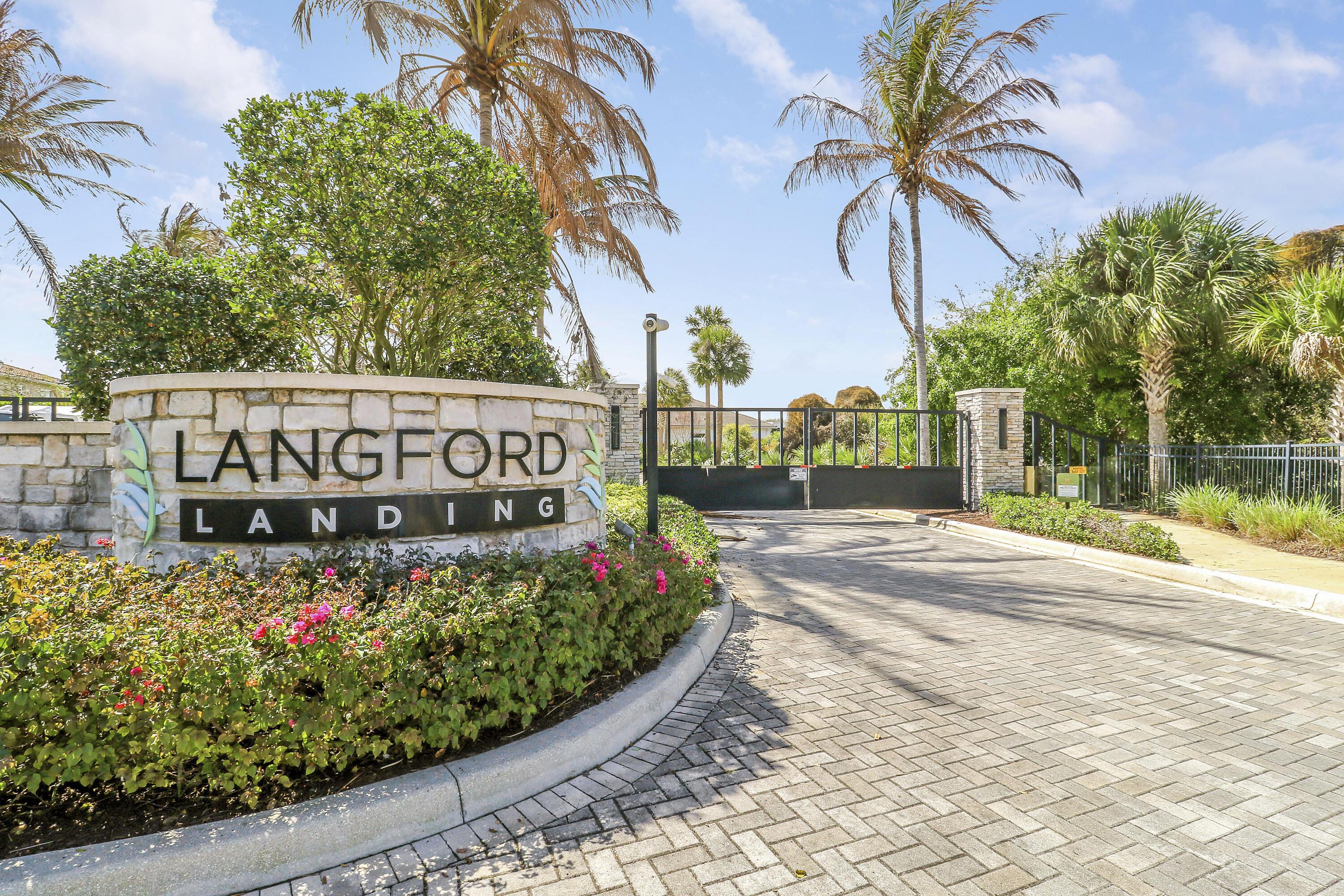 Image 2: Langford Landing Entry