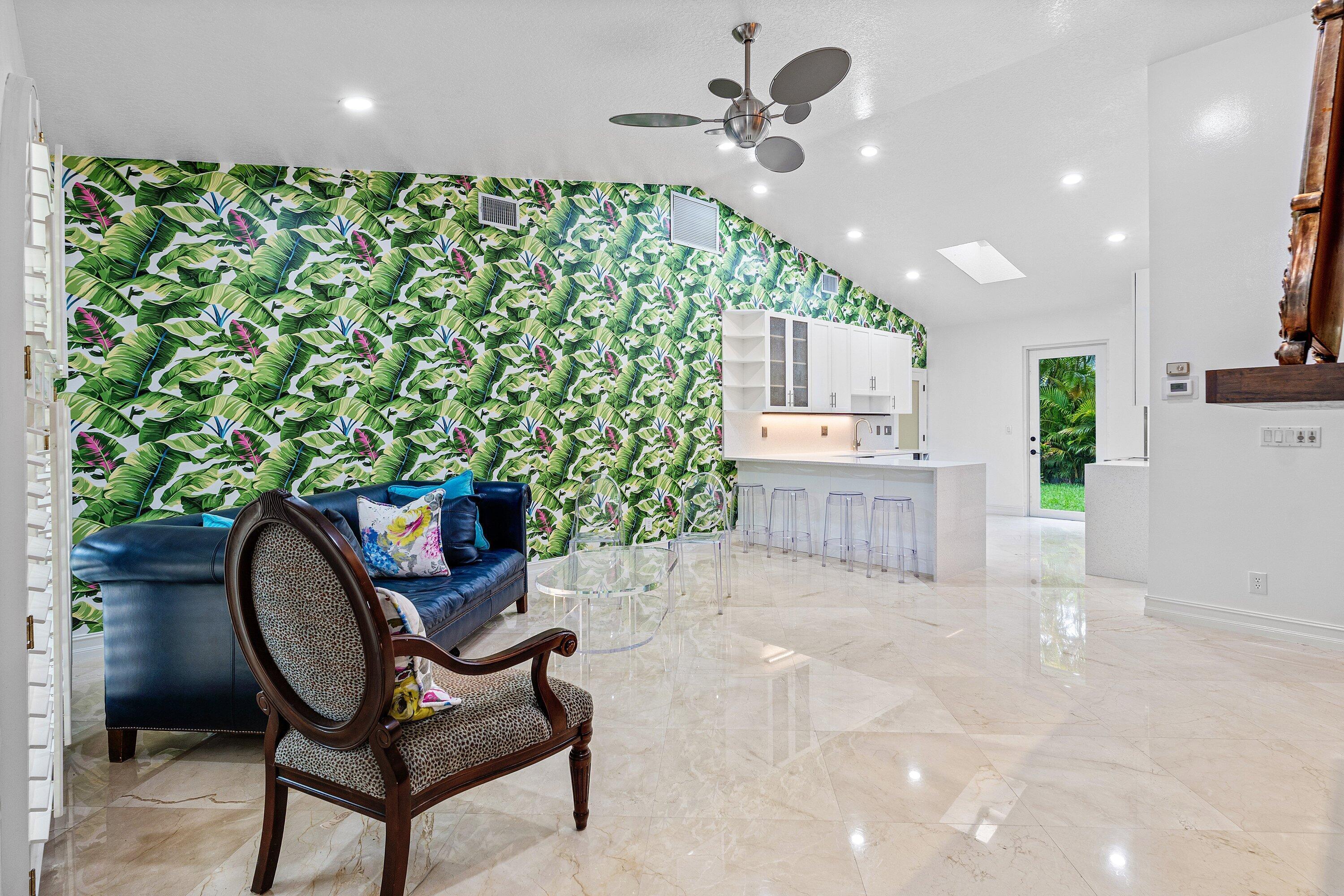 Image 4: 008-359EastOceanAvenue-Lantana-FL-33462-