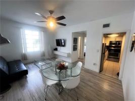 750 Collins Ave