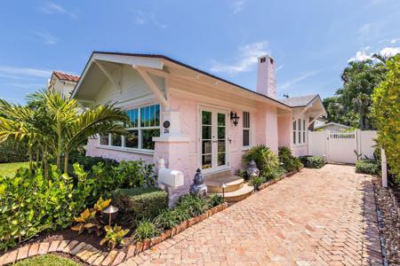 324 Edgewood Drive