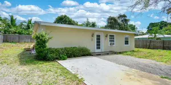 4211 NE Cheri Drive