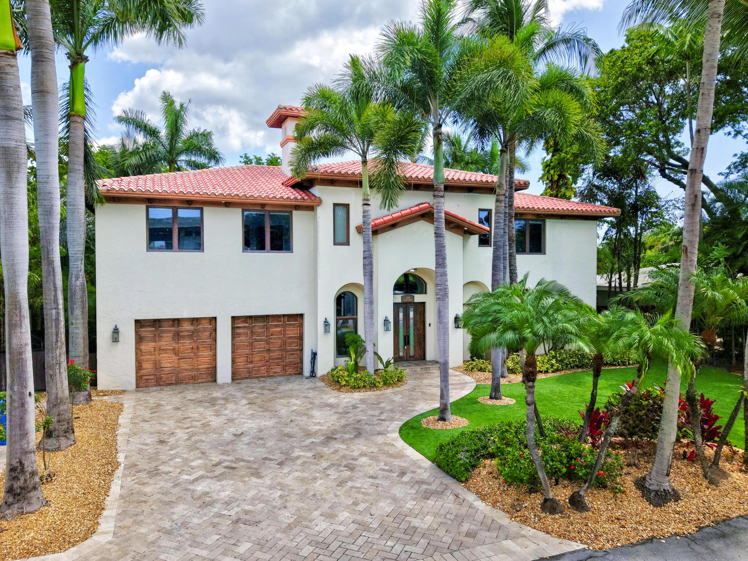 Image 1: 2719 NE 19th St. Coral Ridge - Fort Laud