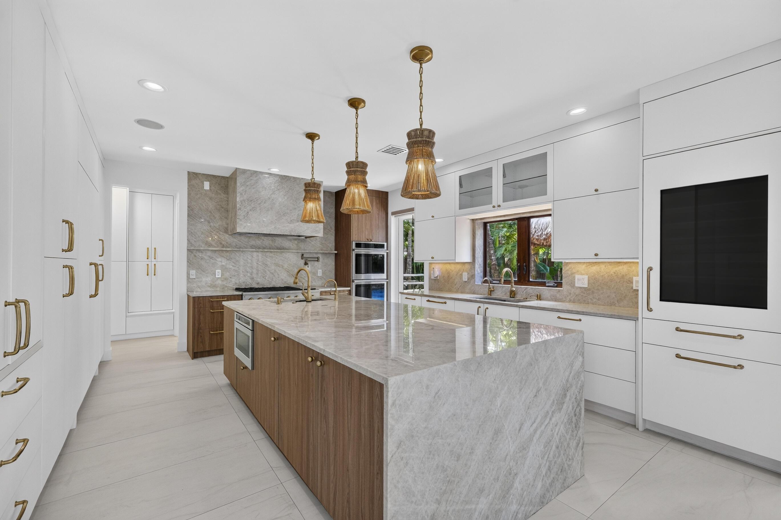 Image 3: 2719 NE 19th St. Coral Ridge - Fort Laud