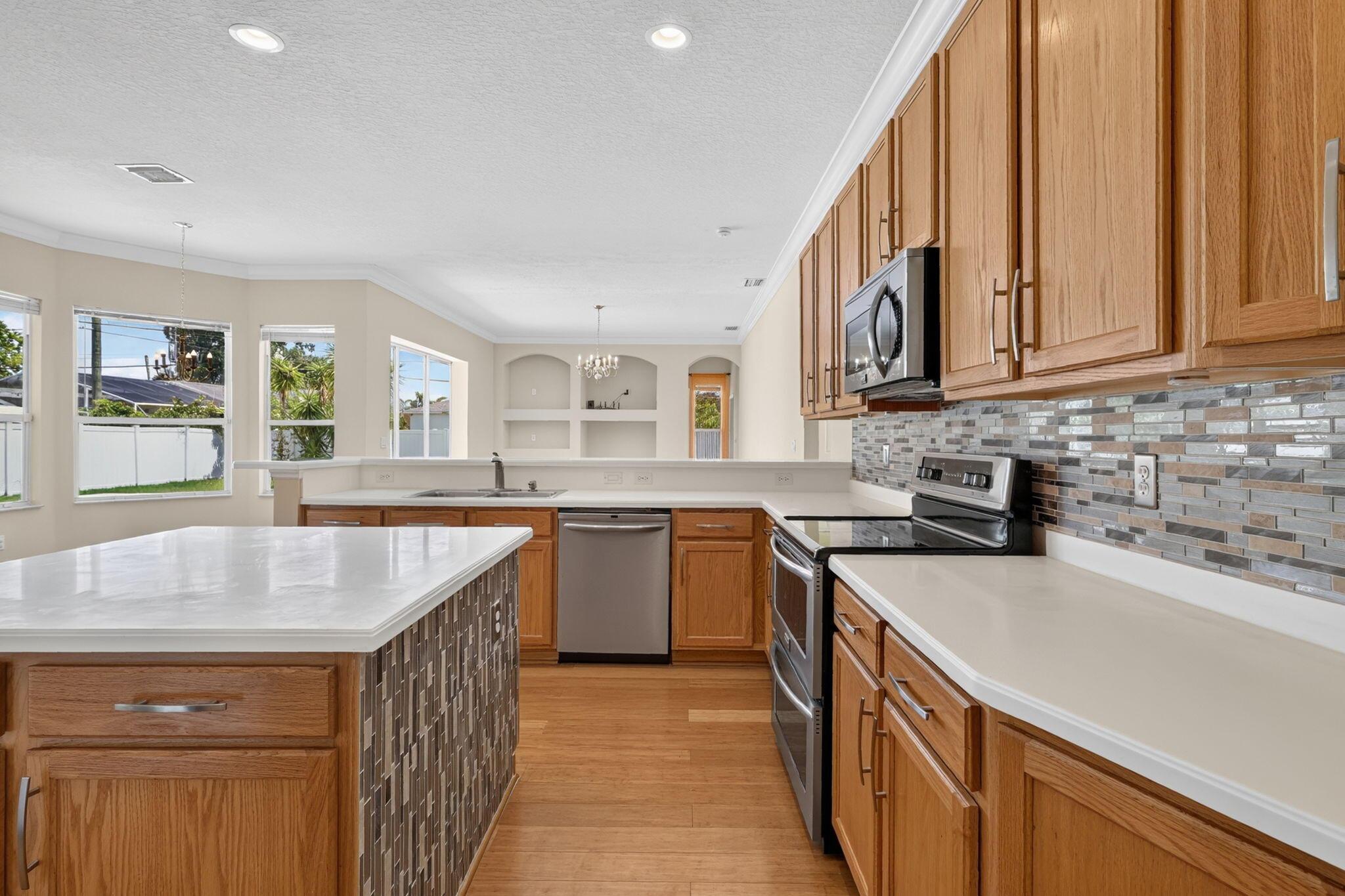 Image 2: 2 - Kitchen1