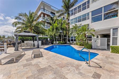 40 Isle Of Venice Dr