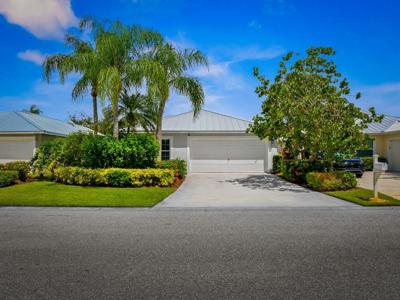 3525 SW Coco Palm Drive
